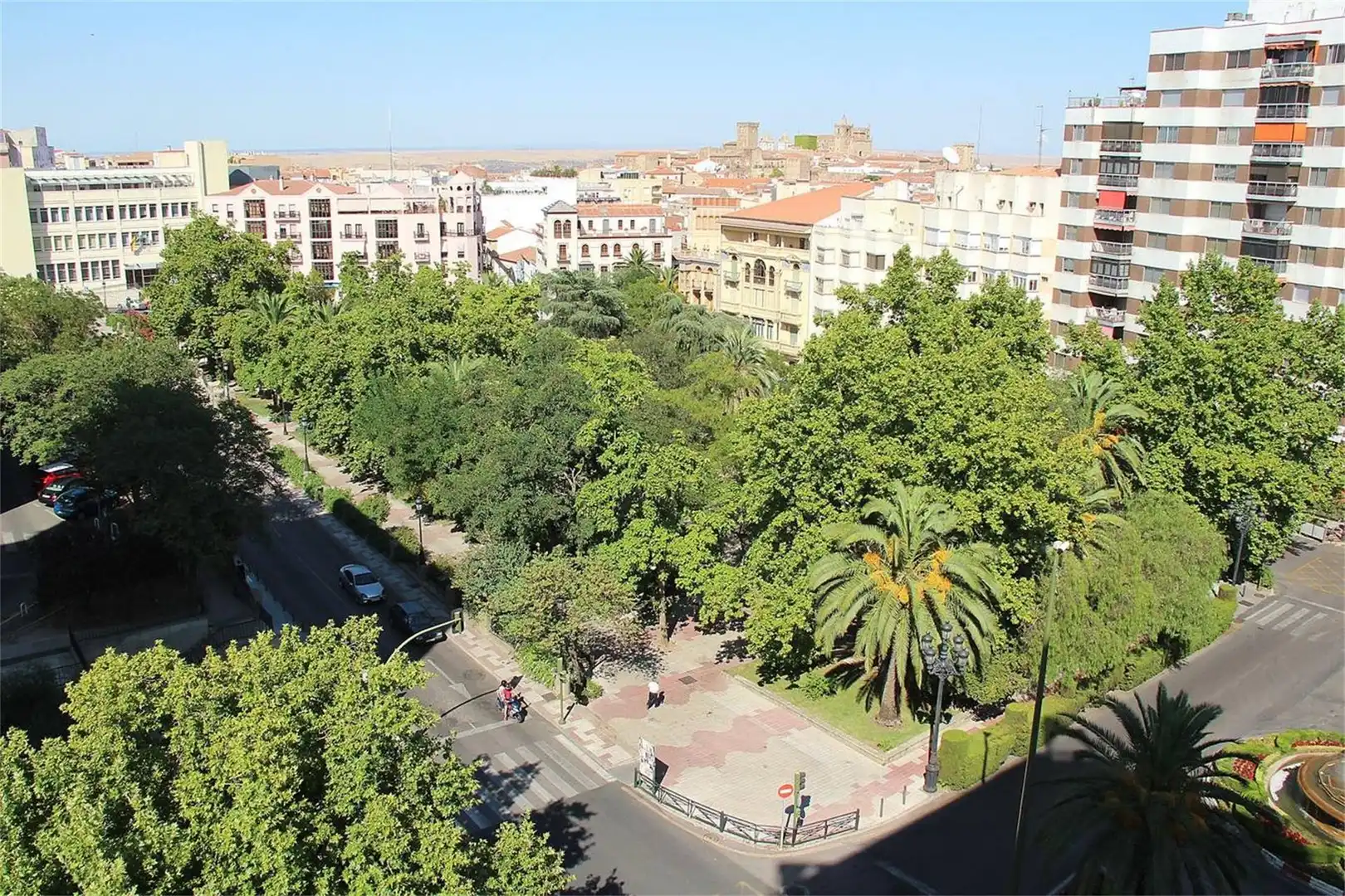 Pis en venda a Avenida de España, 11, Casco Antiguo Vista exterior de Pis en venda en Cáceres Capital amb Aire condicionat, Terrassa i Balcó