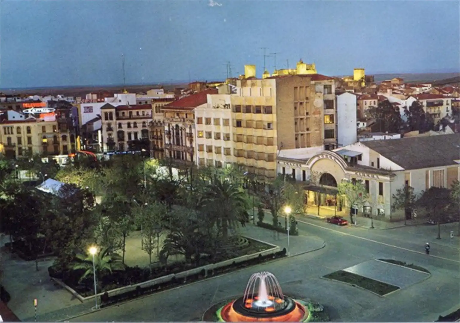 Pis en venda a Avenida de España, 11, Casco Antiguo Vista exterior de Pis en venda en Cáceres Capital amb Aire condicionat, Terrassa i Balcó