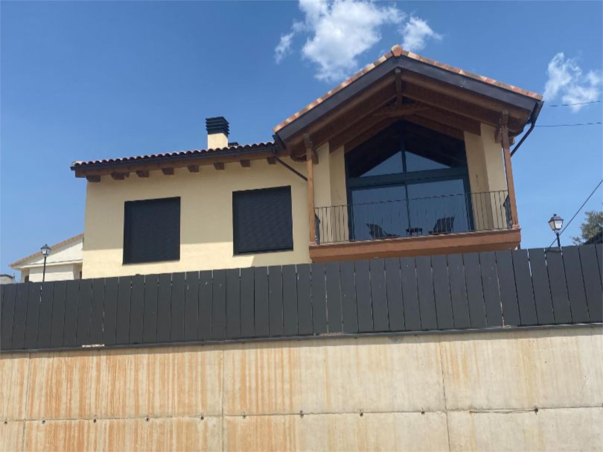 Vista exterior de Dúplex en venda en Benabarre amb Jardí privat, Terrassa i Traster
