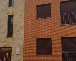 Exterior view of Flat for sale in Calzada de Valdunciel  with Heating, Furnished and Oven