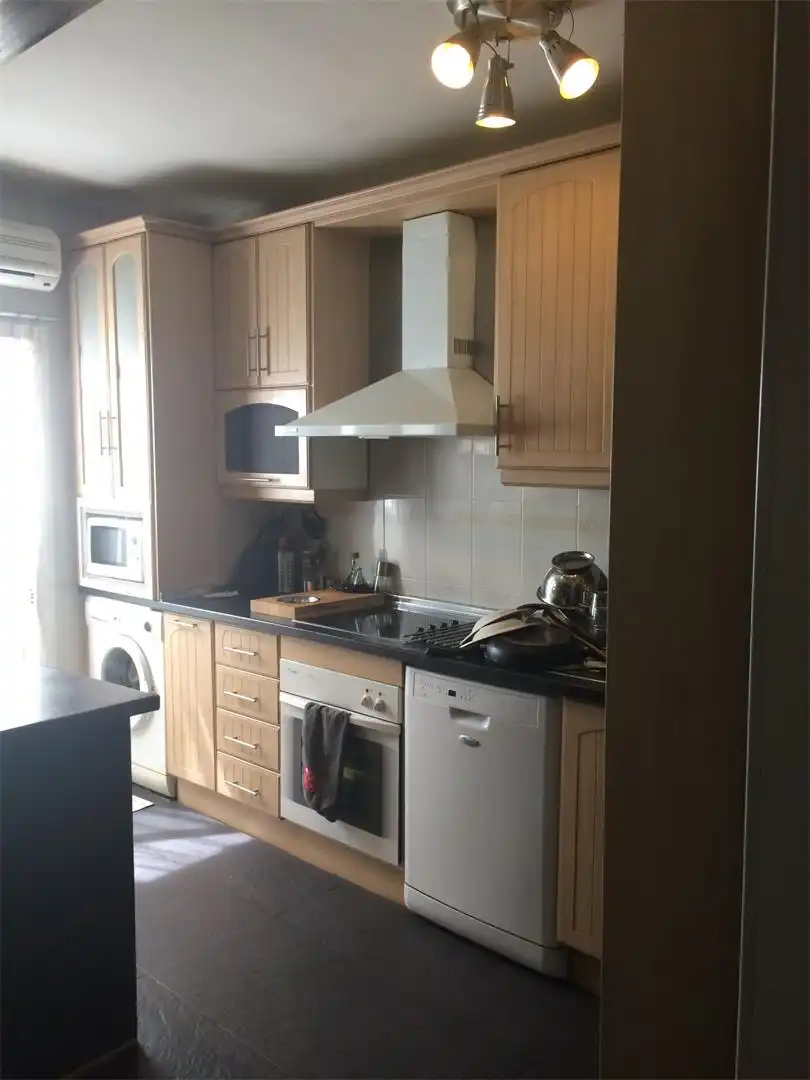 Piso en venta en Calle Agustina de Aragón, 3, Manzanares Cocina de Piso en venta en Manzanares con Aire acondicionado, Calefacción y Jardín privado