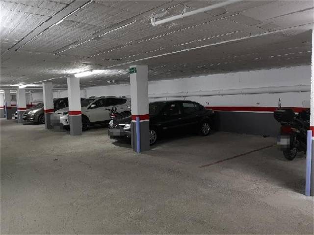 Garaje en Alquiler en Calle de la Concordia, 8 en Alcalá del Río