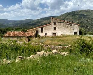 Vista exterior de Terreny en venda en Portell de Morella