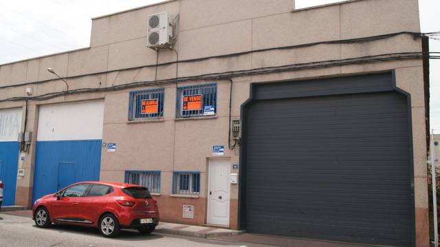 Nave industrial en Venta en Calle del Álamo, 14 en Humanes de Madrid