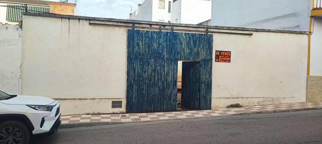 Terreno en Venta en Avenida Santaella, 51 en La Victoria