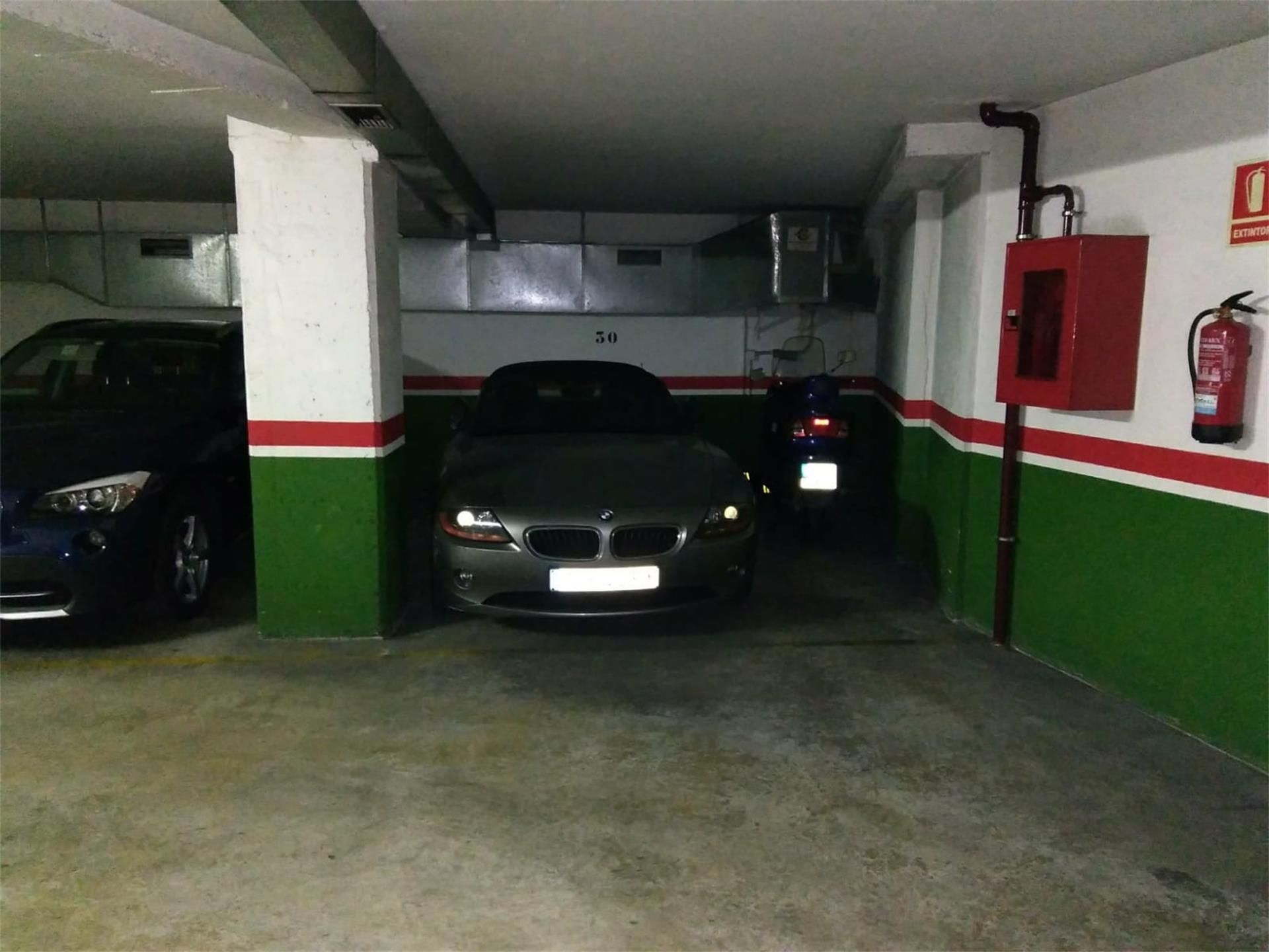 Garaje en venta en Avenida de Buenos Aires, 118, Universidad