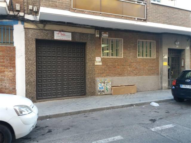 Local comercial en Venta en de Trueba, 20 en Ventas
