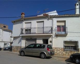 Vista exterior de Casa adosada en venda en Cañaveras amb Balcó