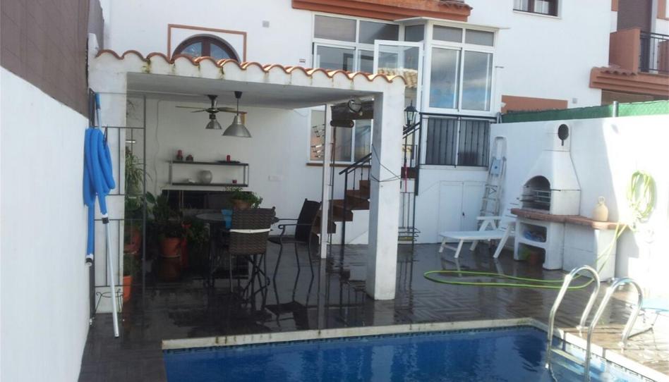 Casa adosada en venda a Loja, Granada - imatge 1 Foto 1 de Casa adosada en venda a Loja, Granada