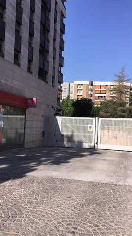 Garaje en Venta en Calle Doctor Ordóñez de la Barrera, 2 en Parque María Luisa -Giralda Sur