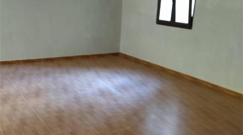 Foto 2 de Casa adosada en venta en Calle Mayor, 6, Poza de la Sal, Burgos