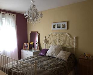 Bedroom of Flat for sale in Navaluenga  with Terrace and Community parking