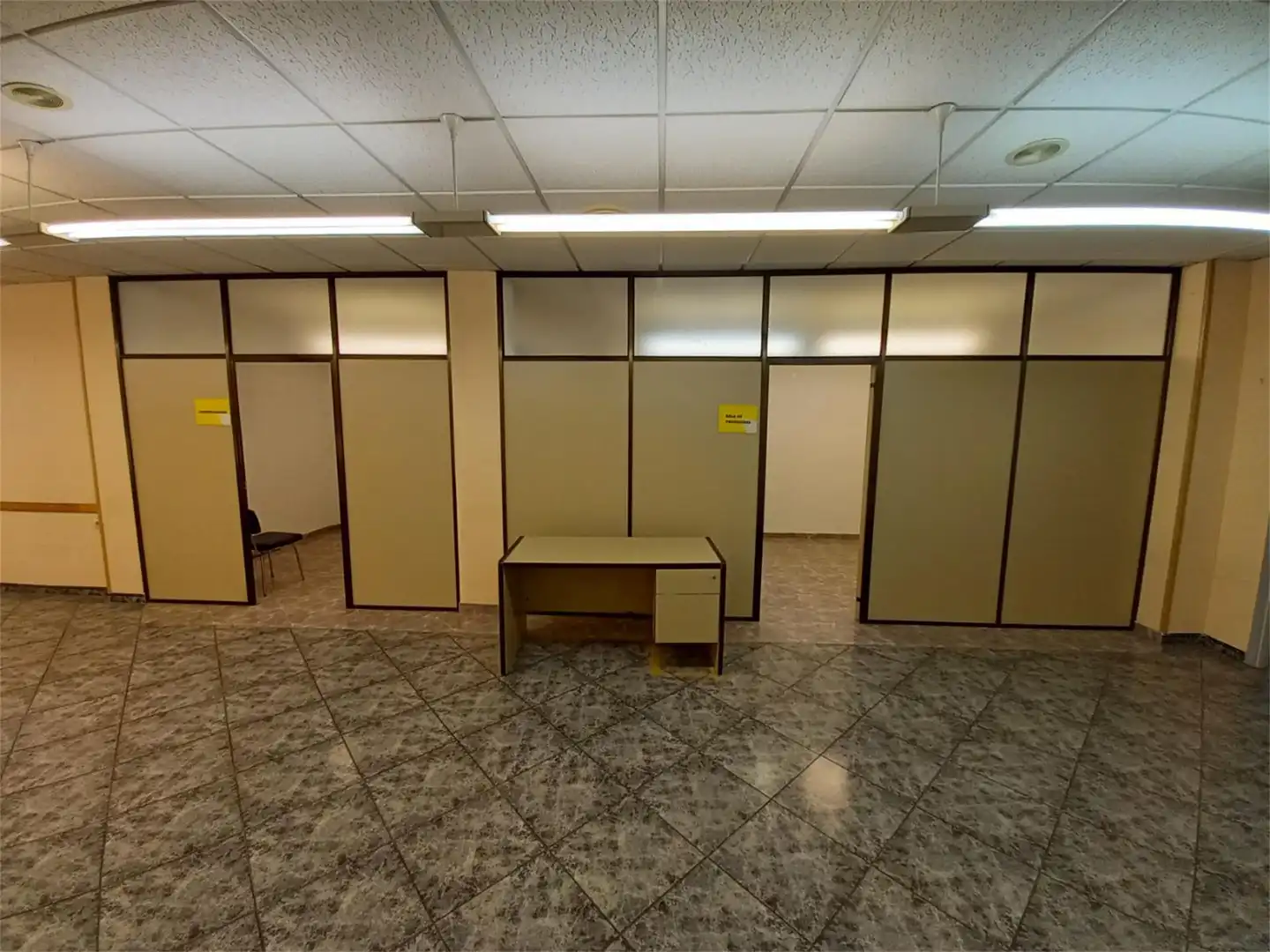 Commercial properties for rent in Calle Ramón Campoamor, 32, Navia