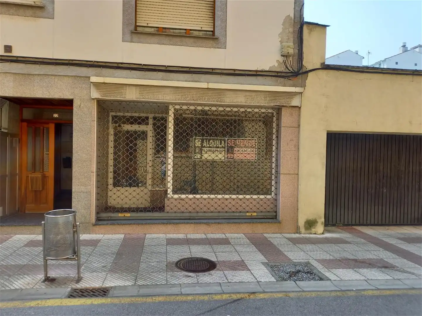 Commercial properties for rent in Calle Ramón Campoamor, 32, Navia
