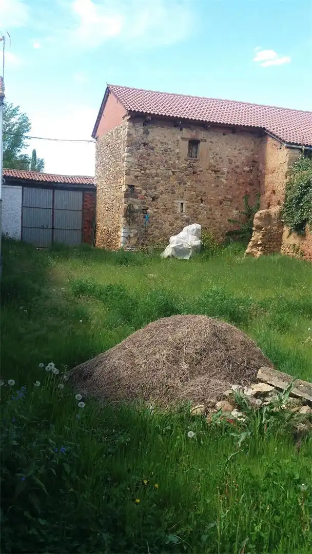 Constructible Land for sale in Plaza San Martino, 11, Garrafe de Torío Constructible Land for sale in Garrafe de Torío