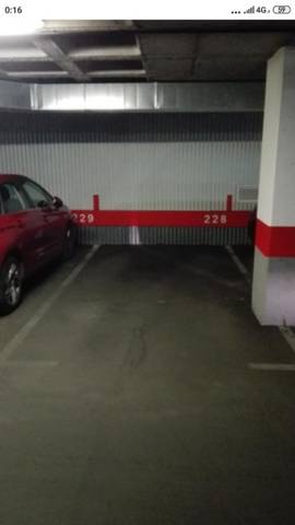 Garaje en Alquiler en Calle de Perú, 1 en La Espinilla - Parque Blanco