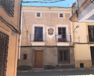 Vista exterior de Casa adosada en venda en Tobarra amb Terrassa i Balcó