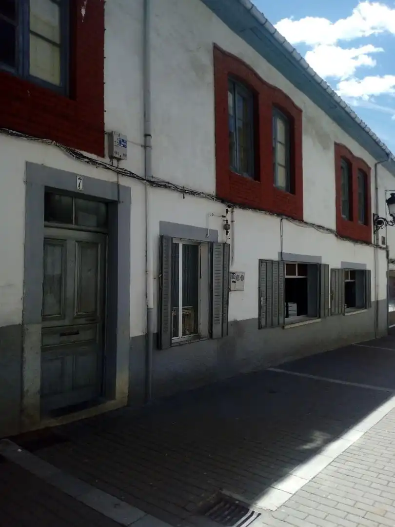 Commercial properties for rent in Calle Ramón y Cajal, 33, La Pola de Gordón