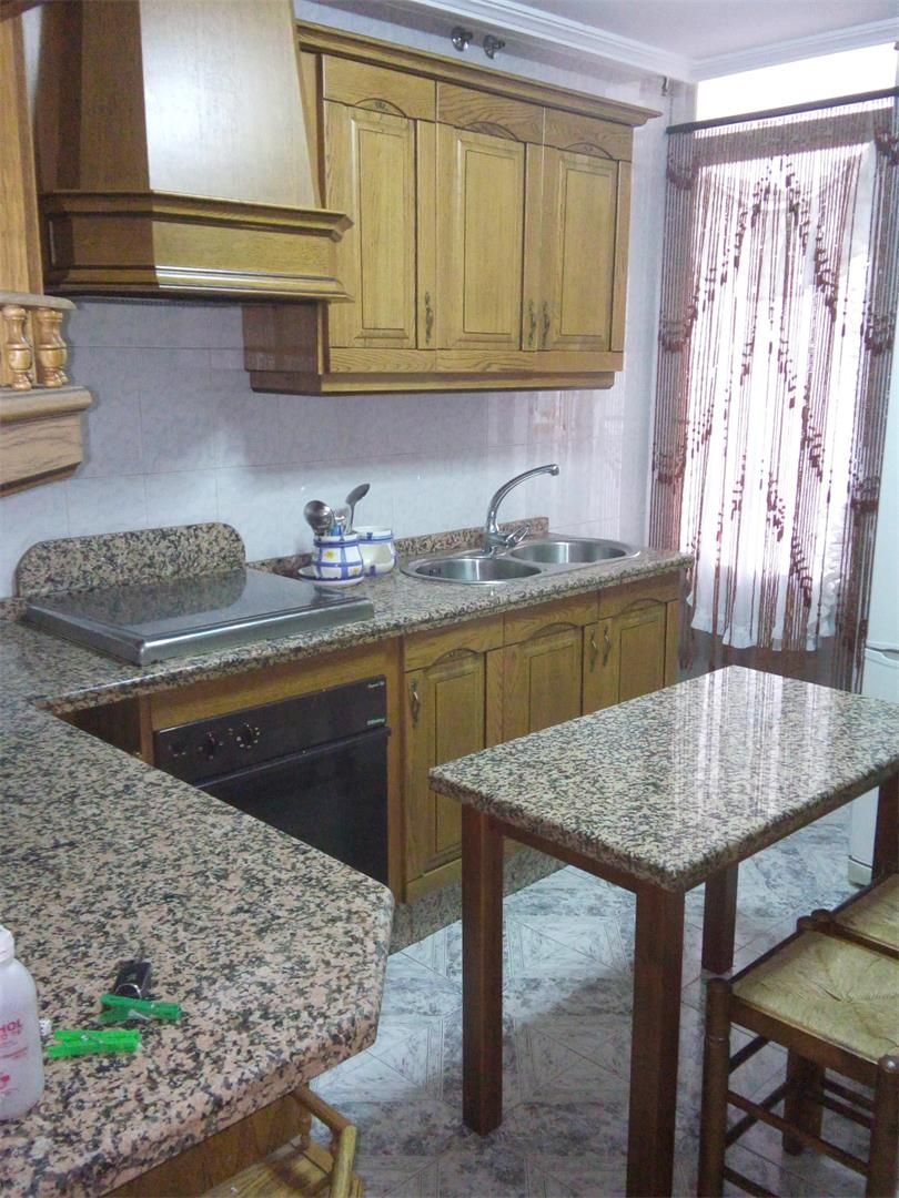 Kitchen of Flat for sale in Salvatierra de los Barros