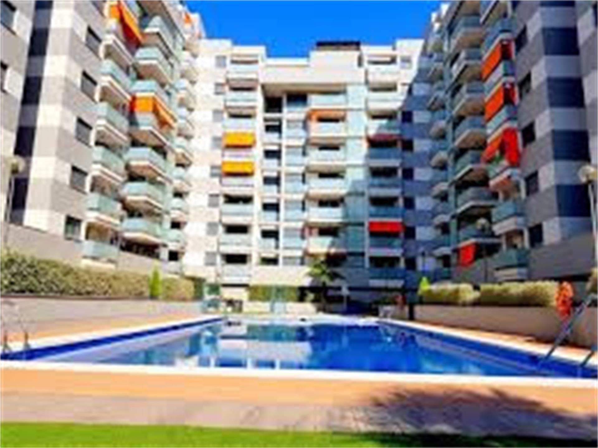 Piscina de Pis en venda en Gandia amb Aire condicionat, Terrassa i Traster
