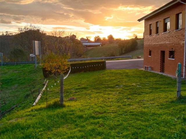 Casa-chalet en Venta en Cabranes