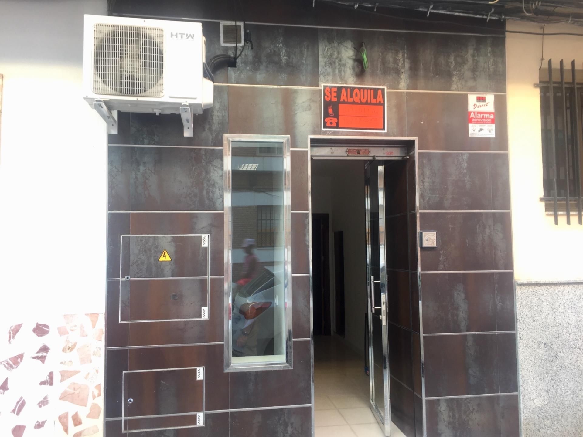 Premises for rent in  Córdoba Capital  with Air Conditioner
