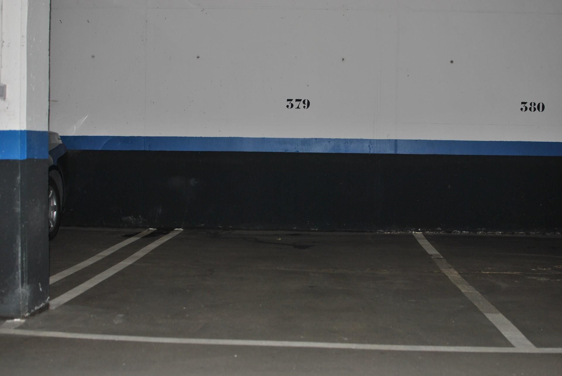 Parking of Garage for sale in Pinto