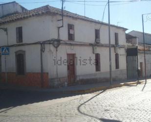 Vista exterior de Casa adosada en venda en Villanueva de Córdoba amb Terrassa i Traster