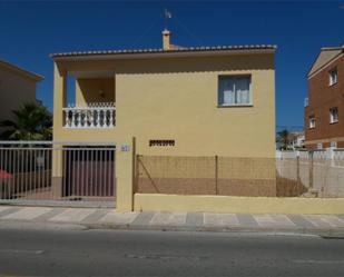 Exterior view of House or chalet for sale in Oliva  with Terrace and Balcony