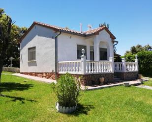 Vista exterior de Casa o xalet en venda en Maello amb Aire condicionat, Calefacció i Jardí privat