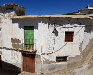 Vista exterior de Casa adosada en venda en Nevada amb Balcó