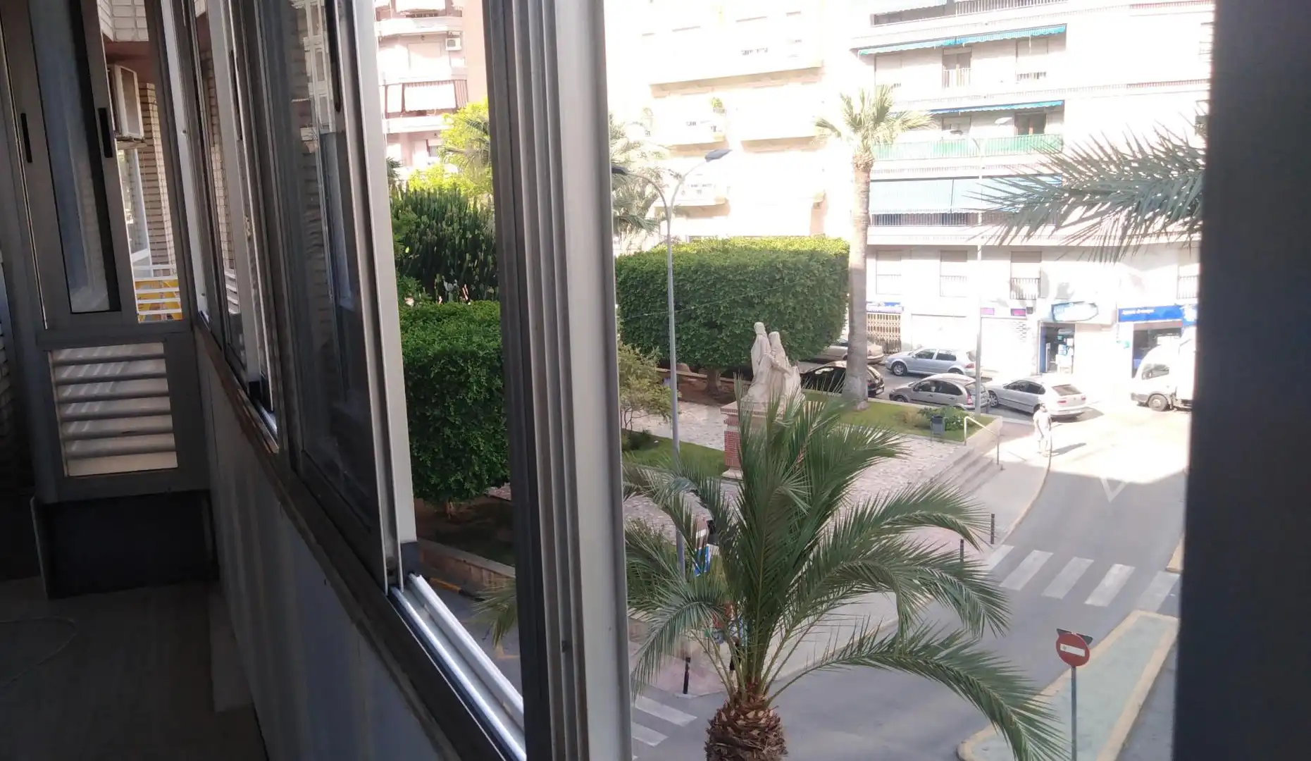 Vista exterior de Piso en venta en Crevillent con Parquet y Terraza