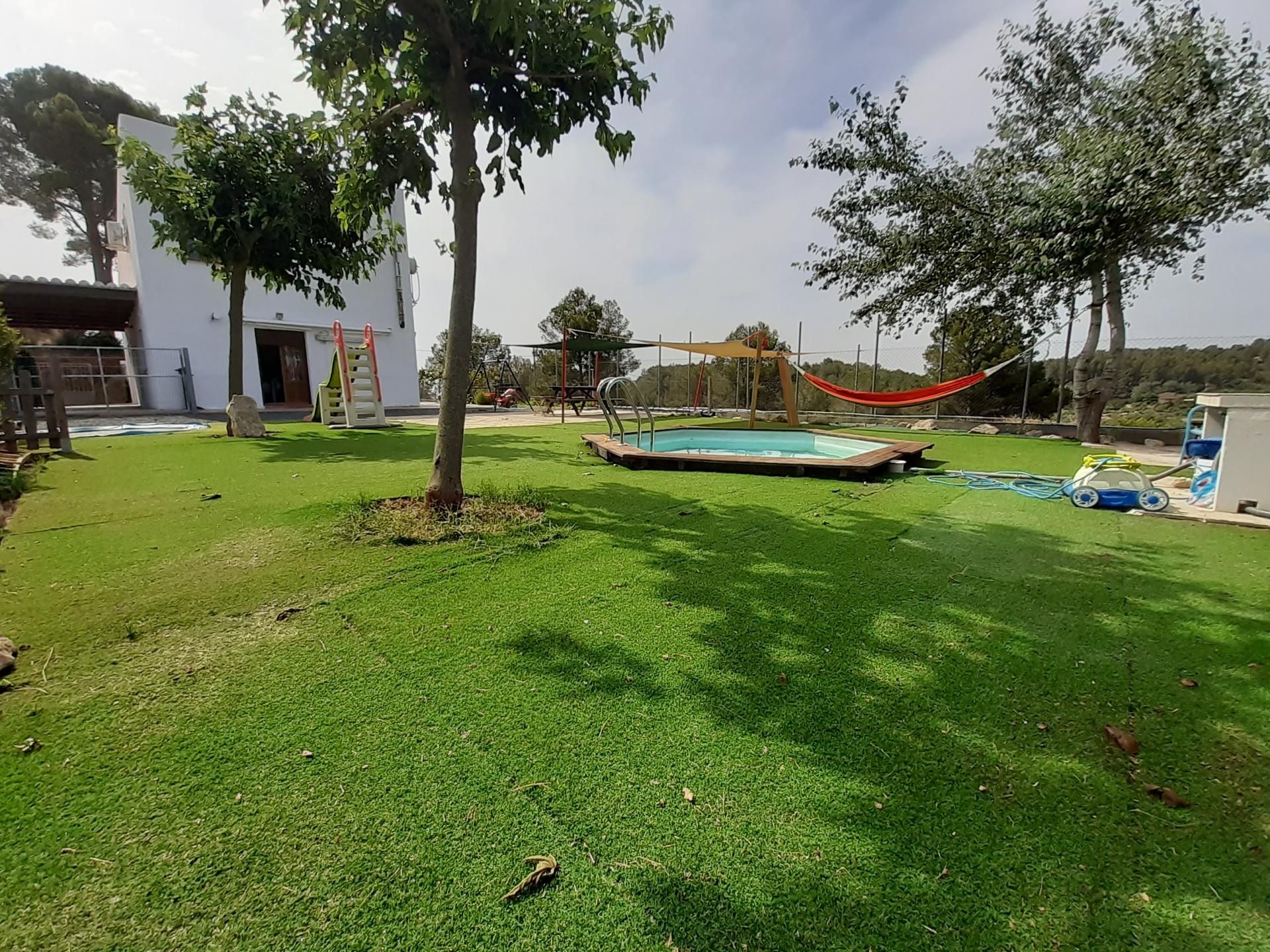 Swimming pool of Single-family semi-detached for sale in Riudecanyes  with Air Conditioner, Heating and Private garden