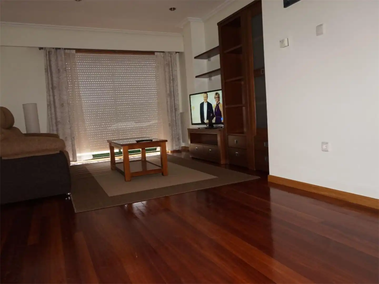 Wohnzimmer von Wohnung zur Miete in Ourense Capital  mit Heizung, Privatgarten und Parkett