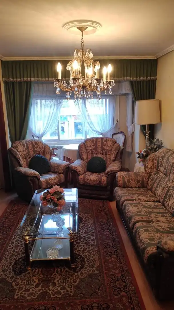 Einfamilien-Reihenhaus zum Verkauf in Avenida El Ferial, 98, Benavente Wohnzimmer von Einfamilien-Reihenhaus zum Verkauf in Benavente mit Heizung, Parkett und Terrasse