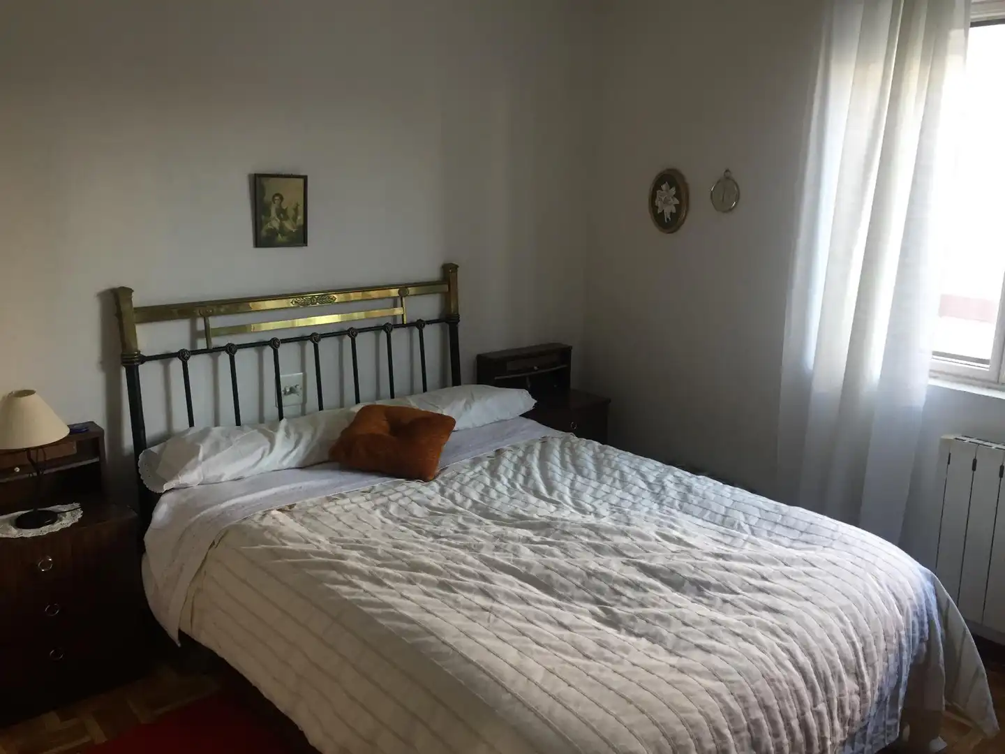 Piso en venta en Calle Santa Teresa, 9, El Barco de Ávila Habitación de Piso en venta en El Barco de Ávila con Terraza y Balcón