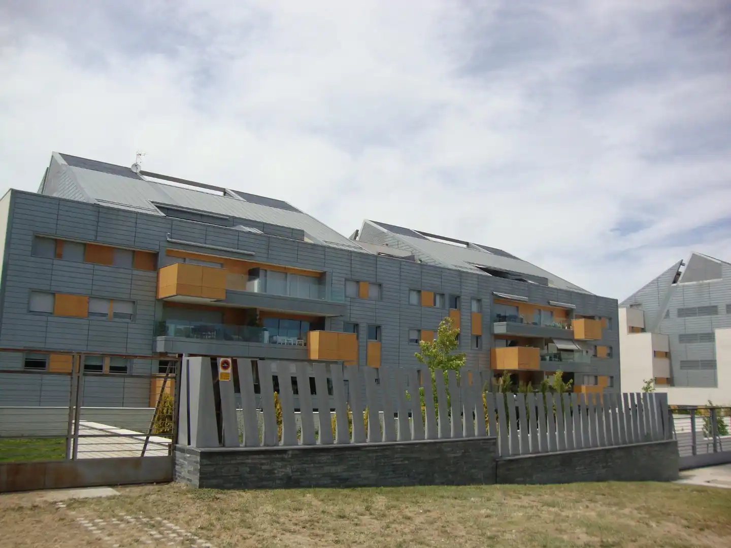 Garaje en venta en Avenida Príncipe de Asturias, 6, Zona Monte El Pilar Vista exterior de Garaje en venta en Majadahonda