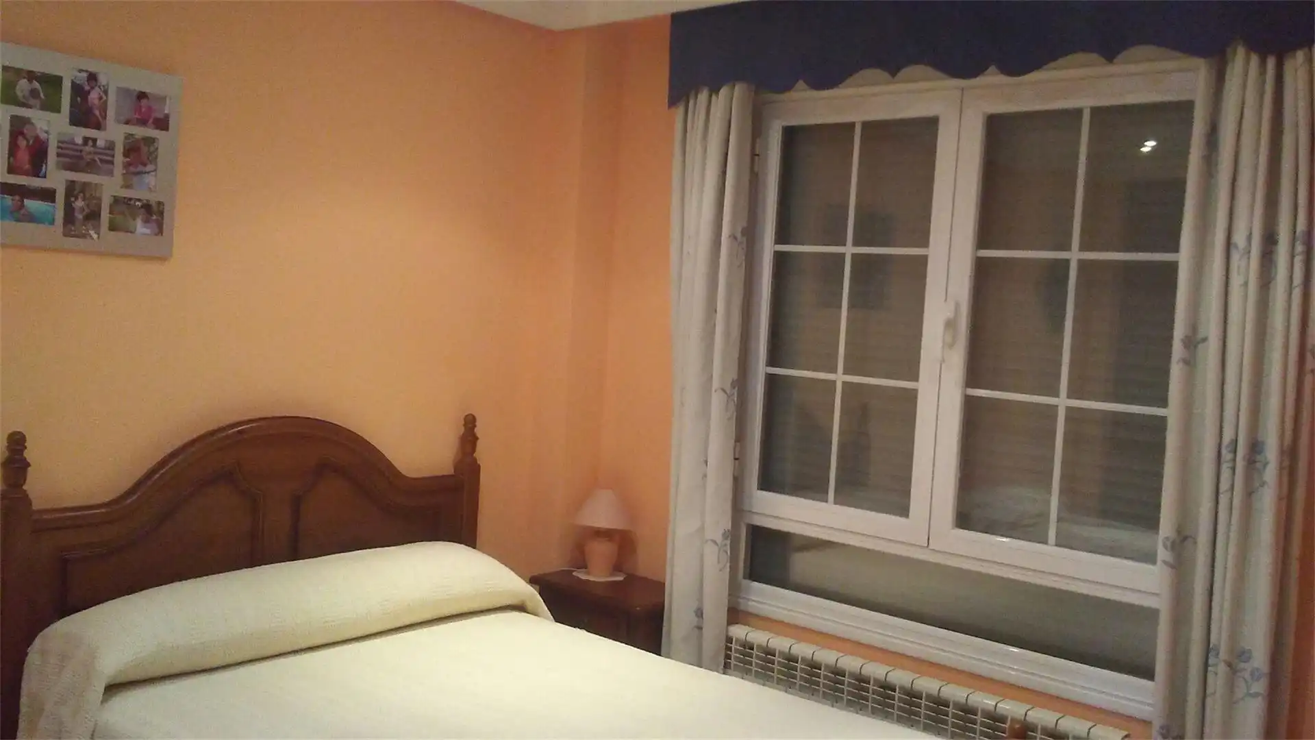 Houses for sale in Estación Arroyo Malpartida Bedroom of Houses for sale in Cáceres Capital with Air Conditioner, Terrace and Swimming Pool