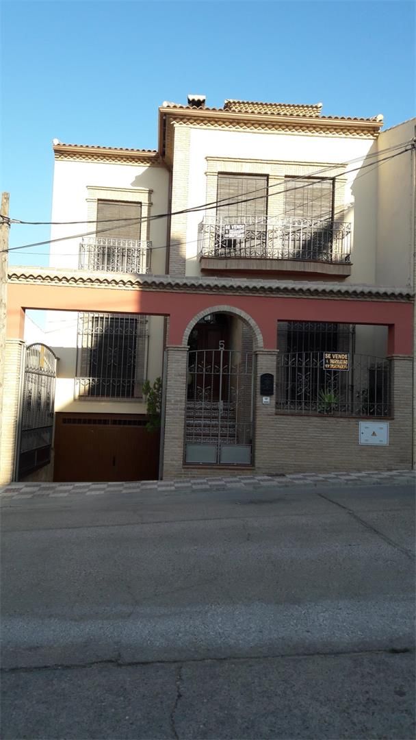 Exterior view of Single-family semi-detached for sale in Lopera  with Air Conditioner, Heating and Terrace