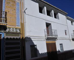 Vista exterior de Casa adosada en venda en Bugarra amb Terrassa i Balcó