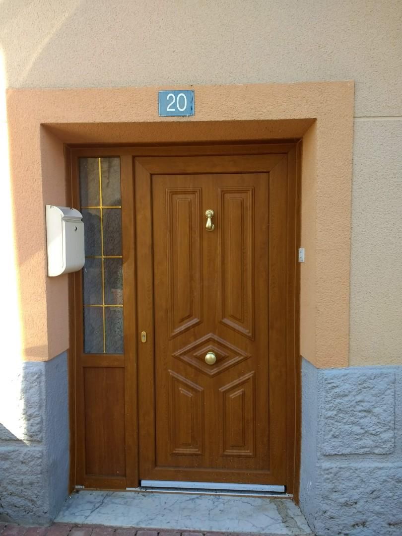 Casa adosada en venda en Villaviudas amb Moblat