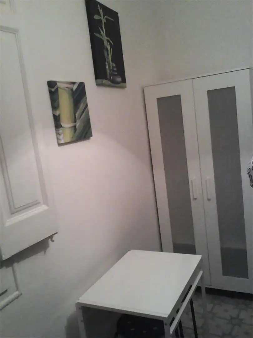 Room in Carrer del Consell de cent, 472, Fort Pienc Room in Carrer del Consell de cent, 472, Fort Pienc