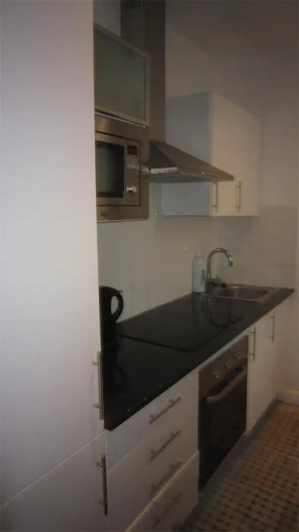 Room in Carrer del Consell de cent, 472, Fort Pienc Room in Carrer del Consell de cent, 472, Fort Pienc