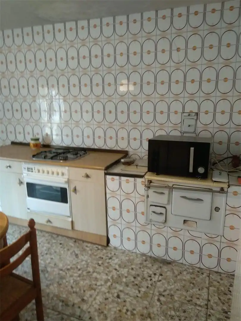 Wohnung zum Verkauf in Carretera de Igea, Cervera del Río Alhama Küche von Wohnung zum Verkauf in Cervera del Río Alhama mit Terrasse und Balkon