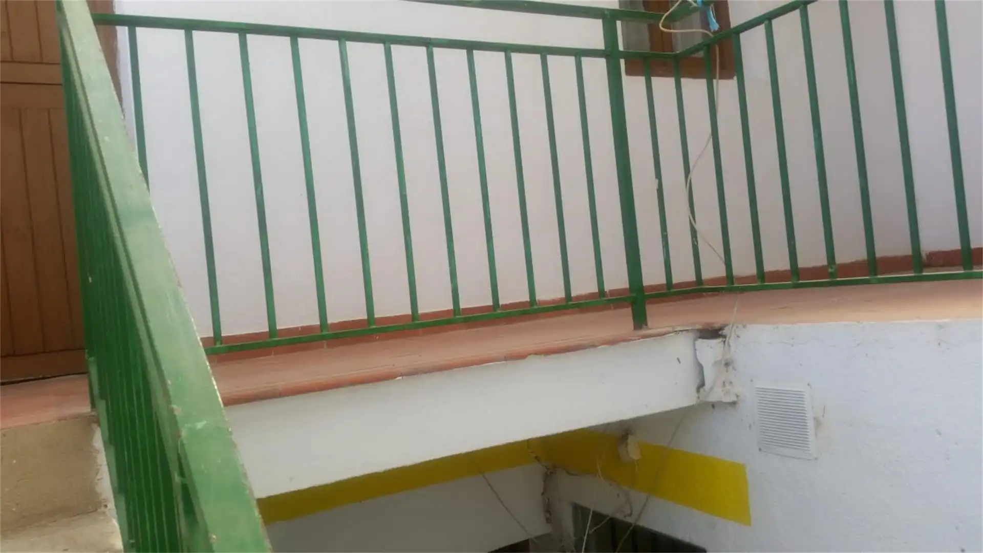 Detached homes for sale in Jaraíz de la Vera Balcony of Detached homes for sale in Jaraíz de la Vera with Air Conditioner, Terrace and Storage room