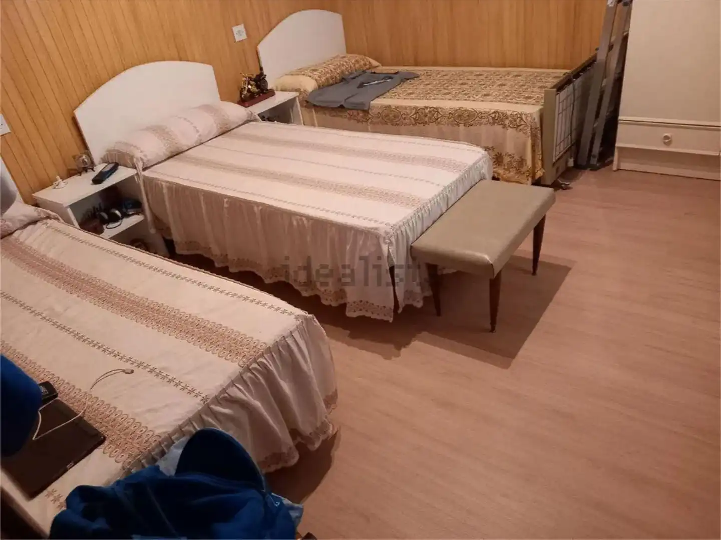 Pis en venda a Calle Victoria, 5, Daimiel Dormitori de Pis en venda en Daimiel amb Calefacció, Jardí privat i Parquet