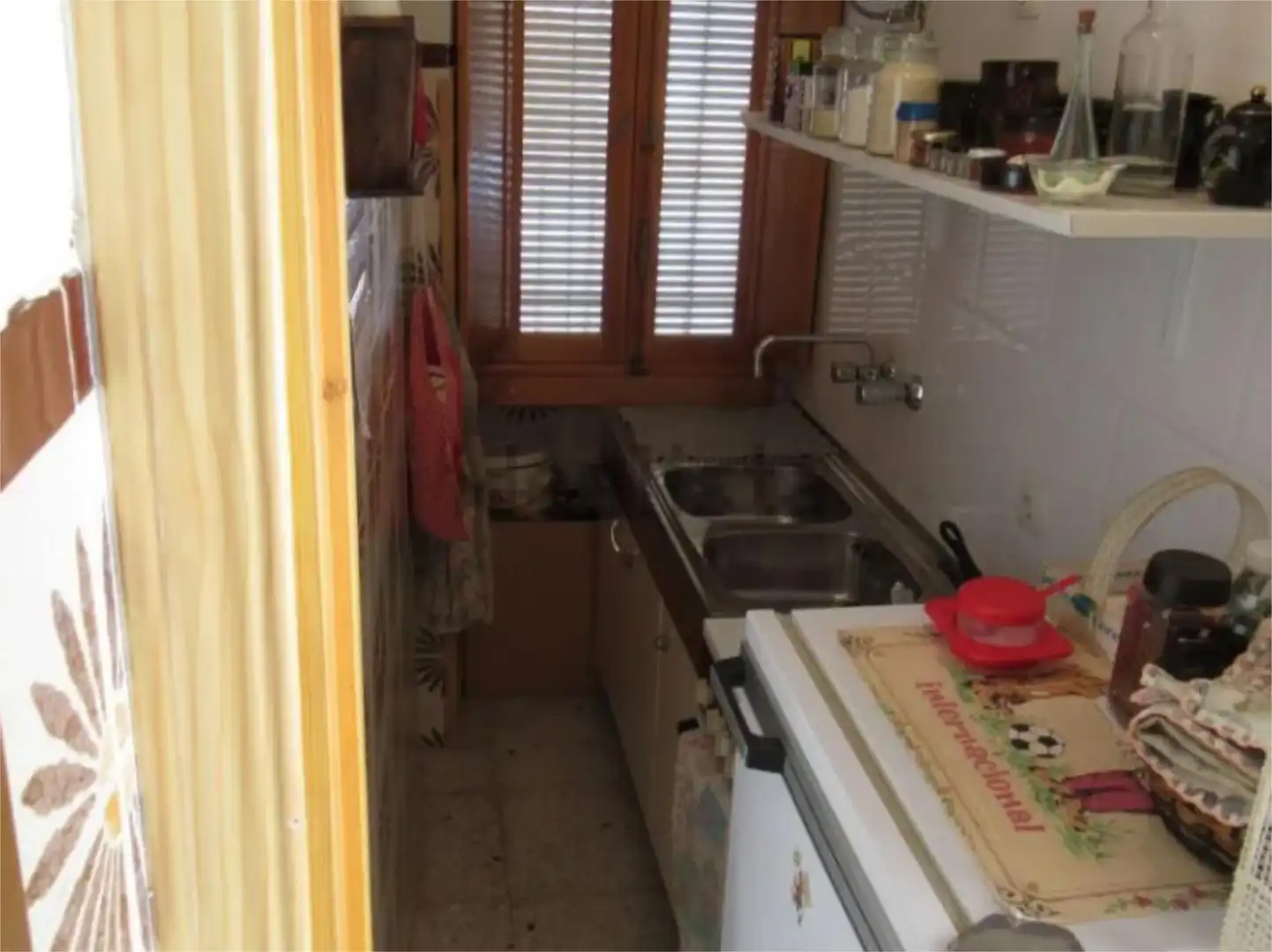 Pis en venda a Calle Victoria, 5, Daimiel Cuina de Pis en venda en Daimiel amb Calefacció, Jardí privat i Parquet
