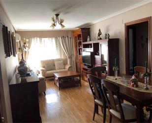 Living room of Flat for sale in Ciudad Real Capital  with Air Conditioner, Heating and Parquet flooring