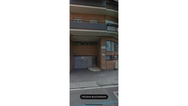 Garaje en Venta en Constitució, 127 en La Bordeta
