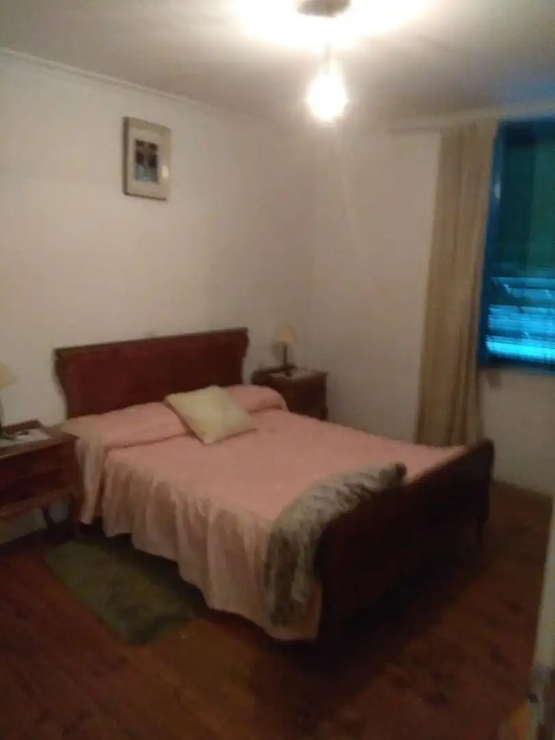 Habitación de Casa o chalet en venta en Las Omañas  con Parquet, Trastero y Amueblado